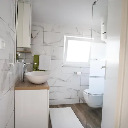 Diva I Katarina ستون