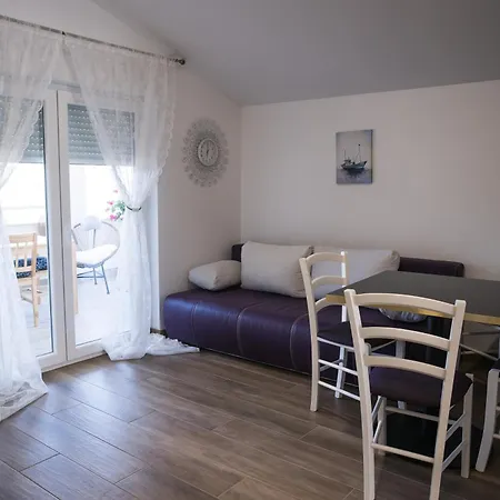 Diva I Katarina ستون